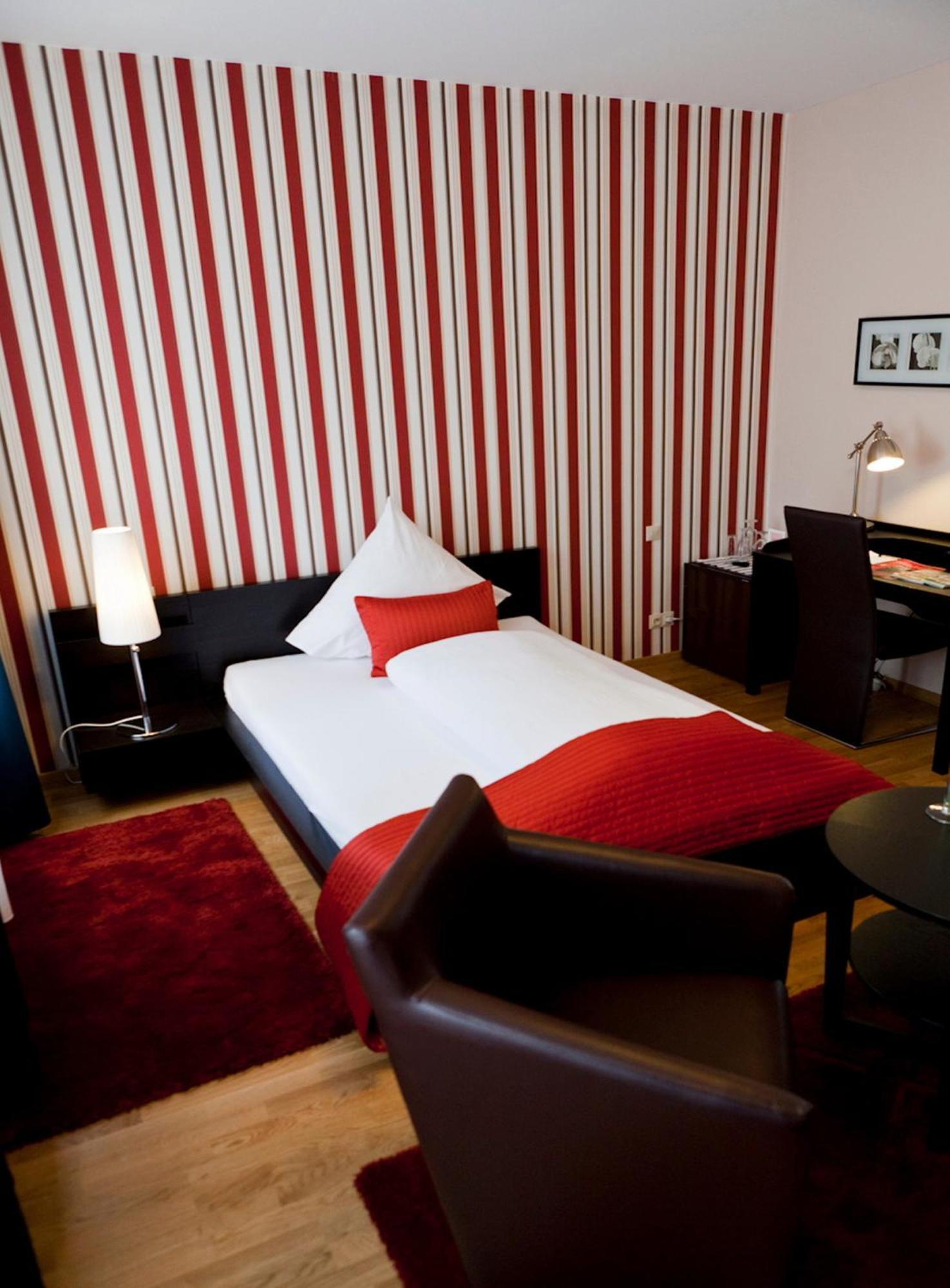Suiten Hotel Dependance Laterne Baden-Baden Exterior photo